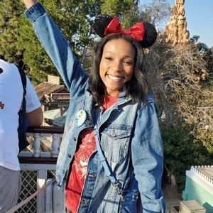 Meet your Posher, Christine